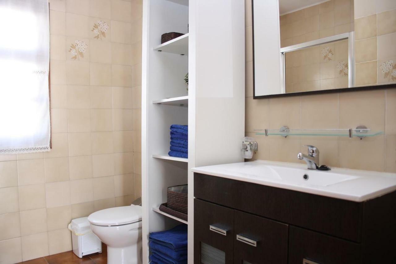 Villa Corona Roses ปูแอร์โตเดลคาร์เมน ภายนอก รูปภาพ